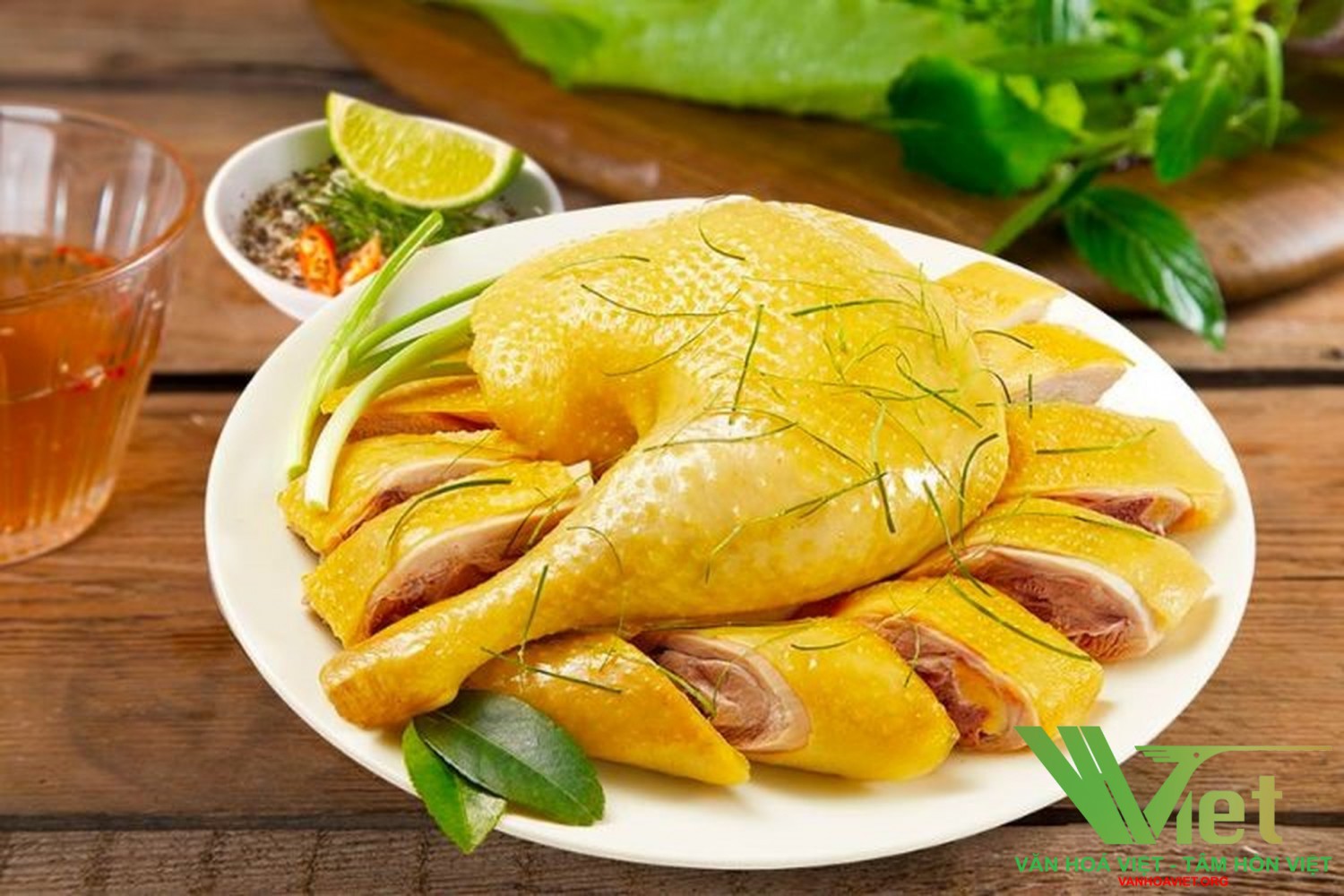 2024 1 20 638413550421954857 cach luoc ga gia nhanh mem va meo nau ga giu duoc huong vi da vang ong khong bi rach